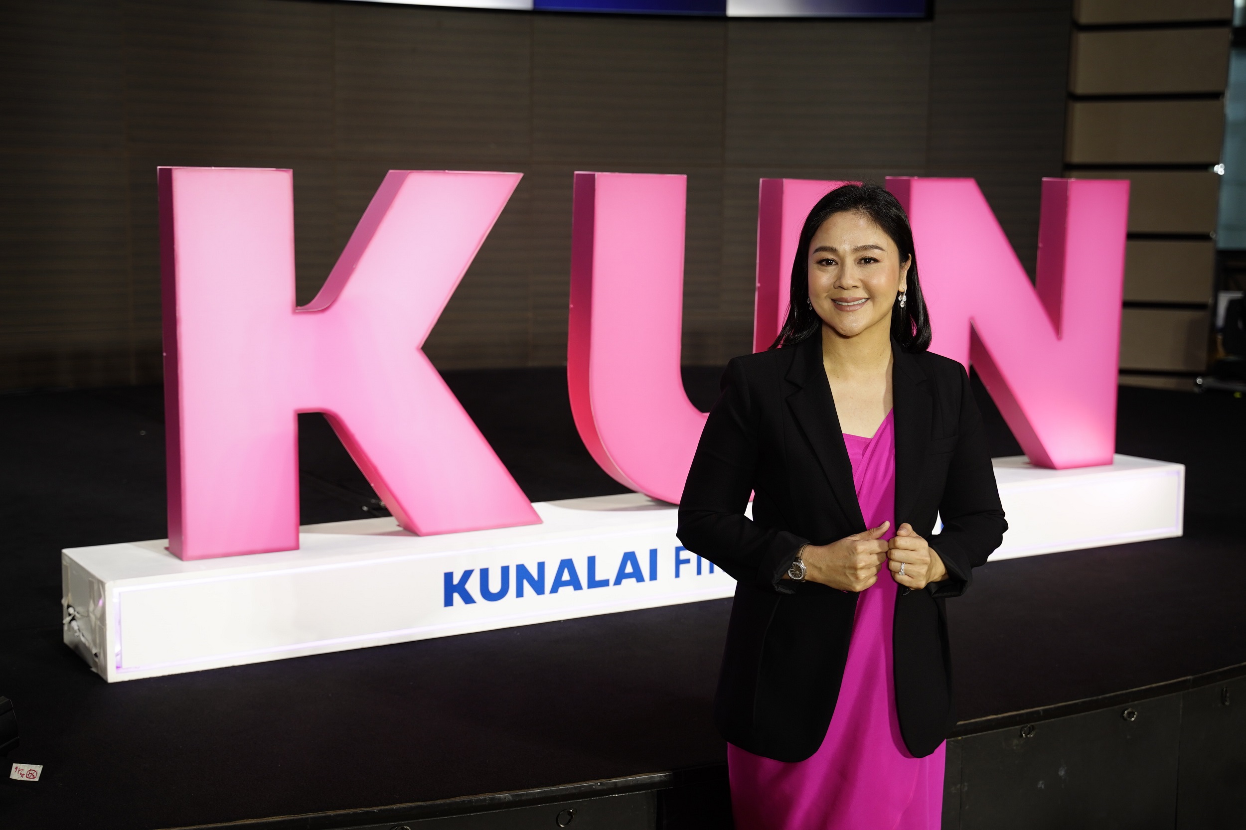 KUN โชว์ 2 เด้ง เติบโตแบบสวยๆ