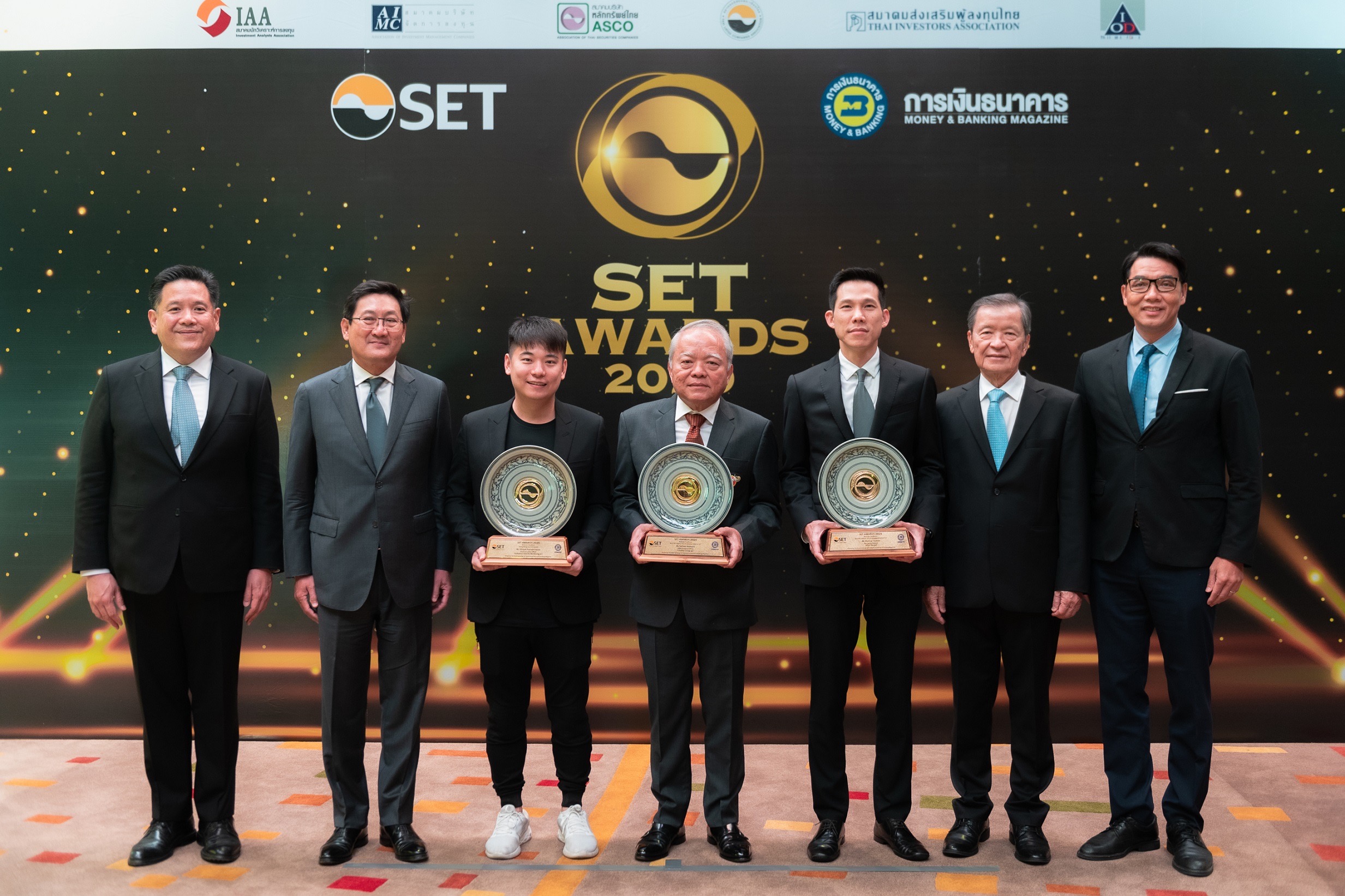 ปตท. คว้ารางวัลนักลงทุนสัมพันธ์ยอดเยี่ยม “SET Awards 2020” 2 ปีซ้อน และได้รับคัดเลือกให้อยู่ในรายชื่อหุ้นยั่งยืน