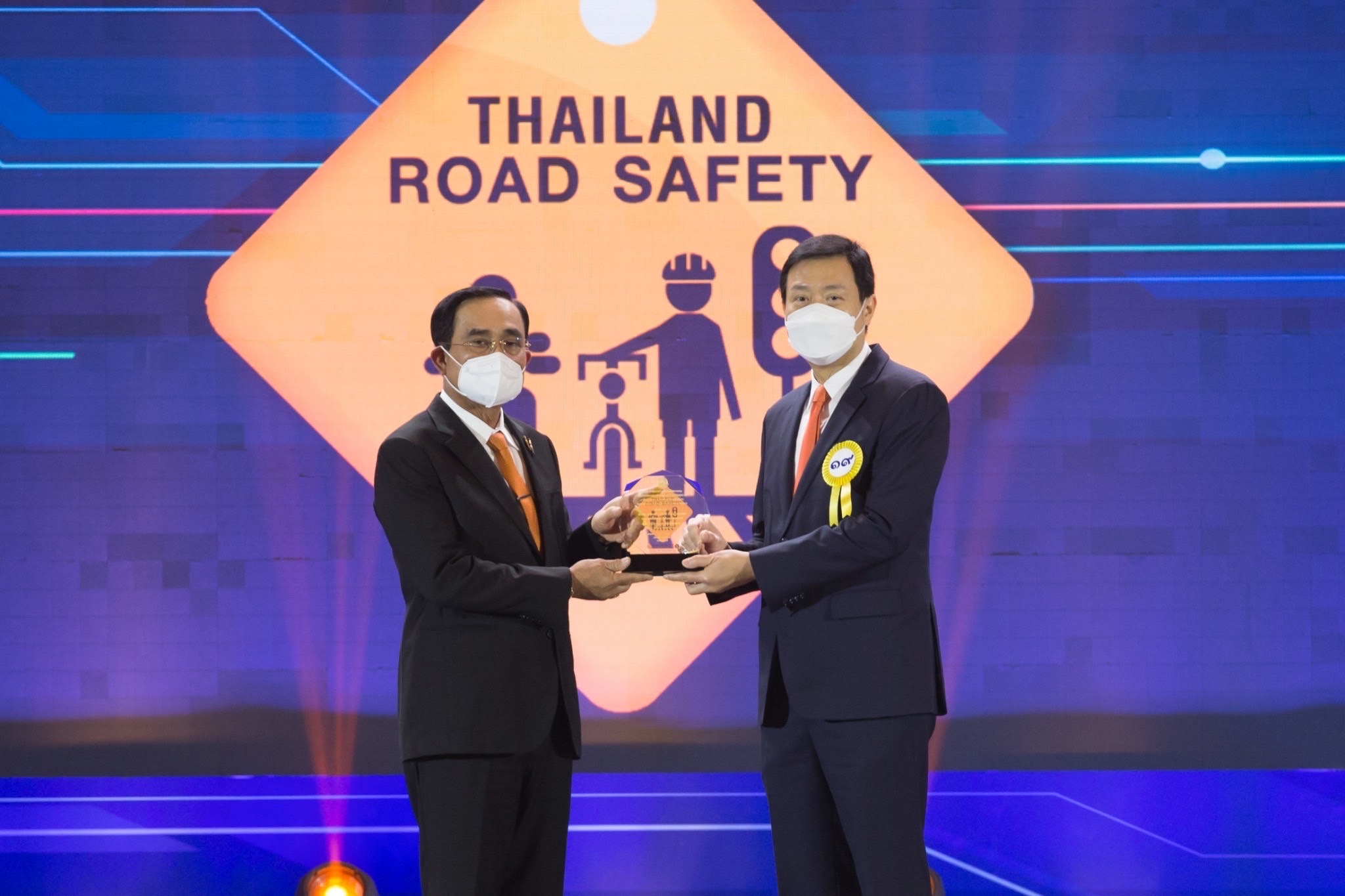 ธนชาตประกันภัย รับรางวัล Prime Minister Road Safety Awards 2565 ตอกย้ำความมุ่งมั่นโครงการ “พลังชุมชนสร้างถนนปลอดภัย”