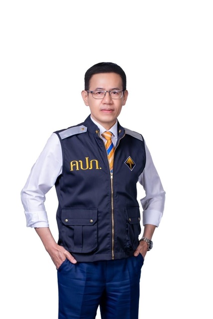คปภ. ลงพื้นที่ทันทีให้ความช่วยเหลือด้านประกันภัยกรณีรถยนต์กระบะเฉี่ยวชนรถบรรทุก 6 ล้อ จ.ตาก