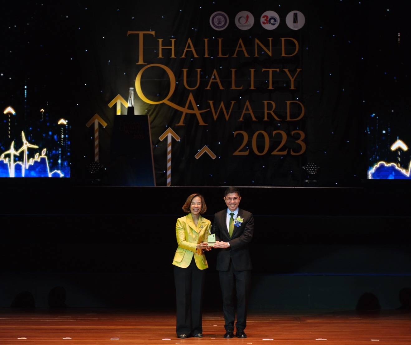 ธ.ก.ส. คว้ารางวัล TQC Plus Societal Contribution เป็นองค์กรแรกในงาน Thailand Quality Award 2566