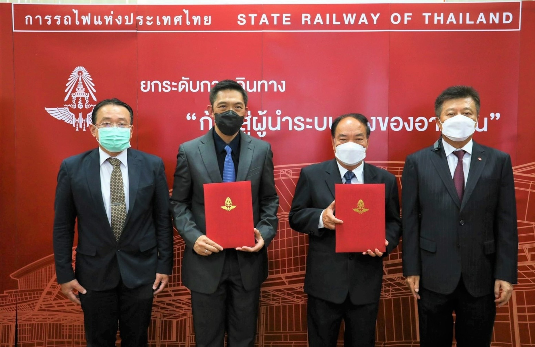 ช.การช่าง จับมือ ซิโน-ไทย   เซ็นสัญญารถไฟทางคู่ สายเด่นชัย-เชียงราย-เชียงของ  2 สัญญา มูลค่า 5 หมื่นล้าน ปิดดิลส่งท้ายปี 64