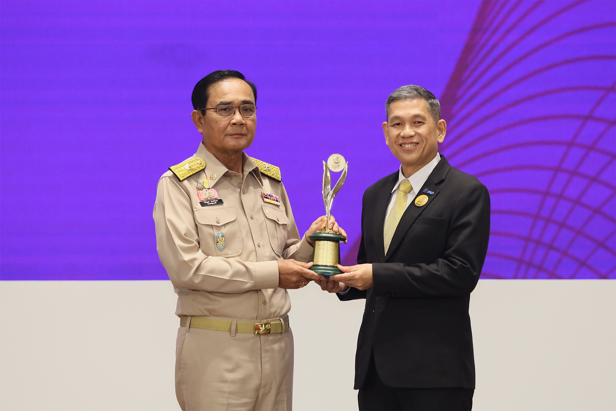 IRPC กวาด 3 รางวัลอุตสาหกรรมดีเด่น ปี 2563